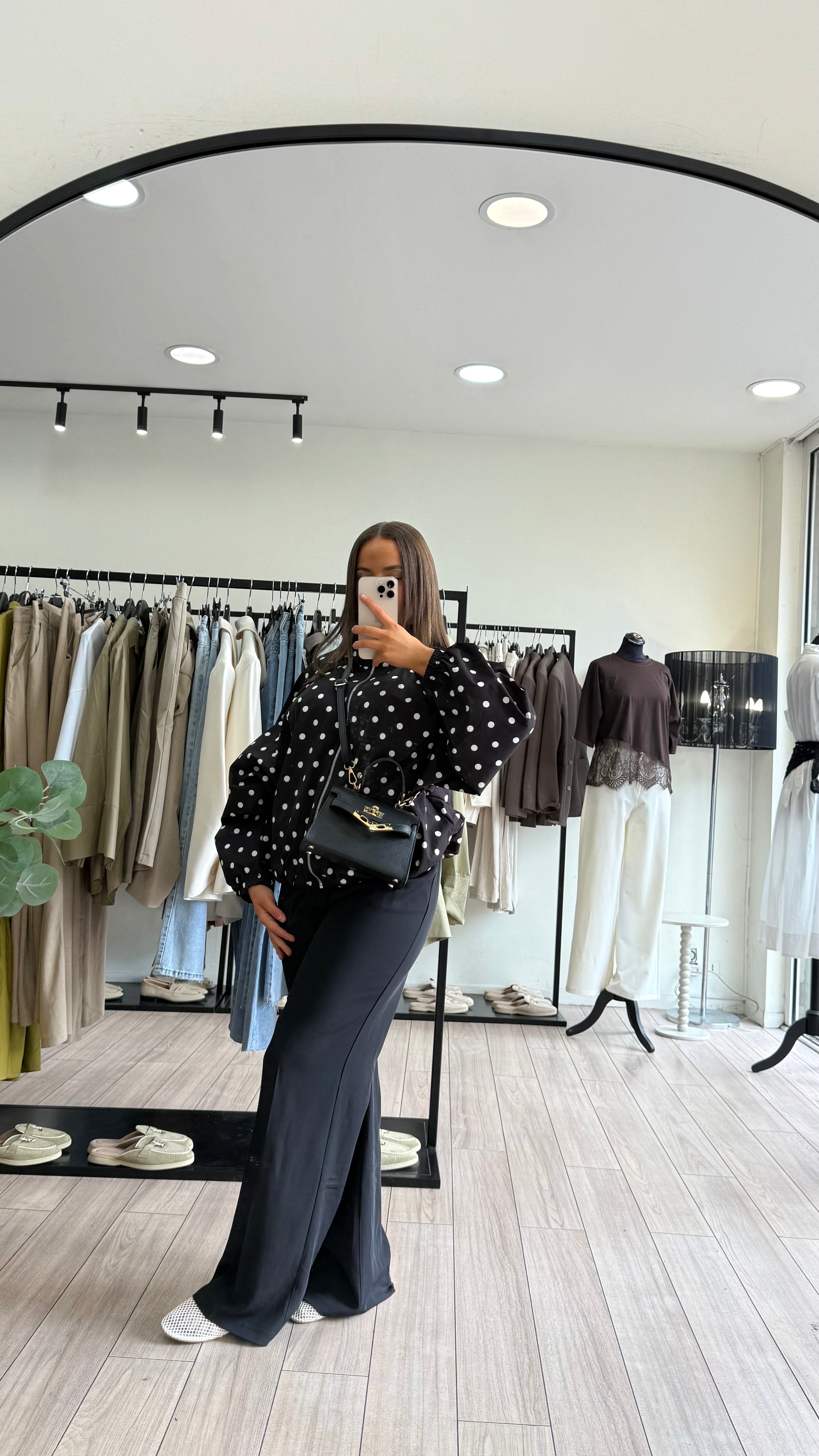 veste à pois noir