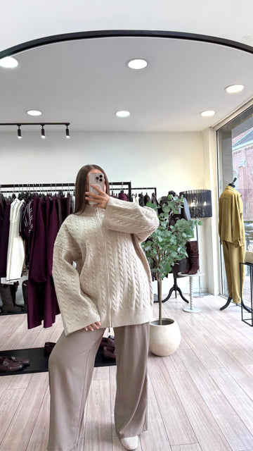 Cardigan en maille tressée Beige