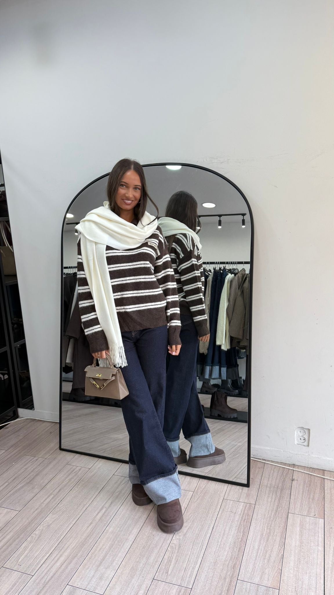 Pull marron à rayures